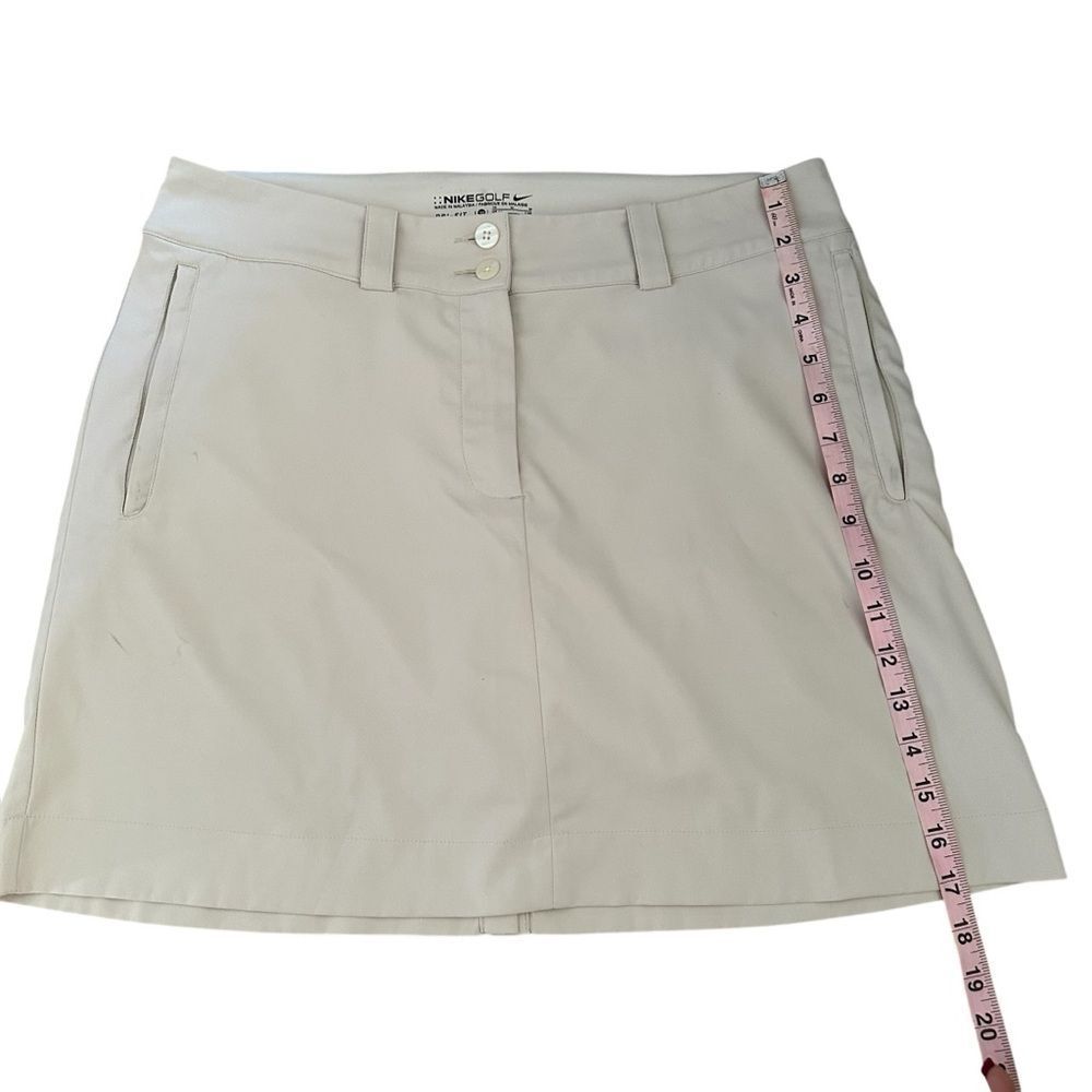 Nike Beige Golf Skort ~ 2 button zipped closure ~ side and back pockets ~ size M - Picture 10 of 12